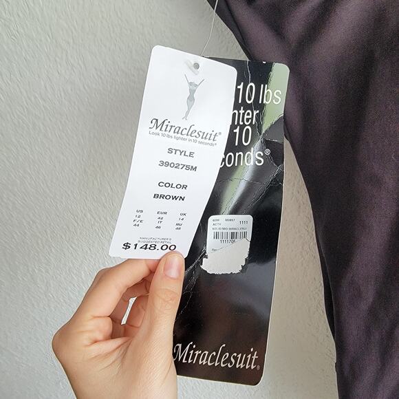 MiracleSuit One Piece Ruched With Built In Bra Support NWT Size 12 - Picture 8 of 8